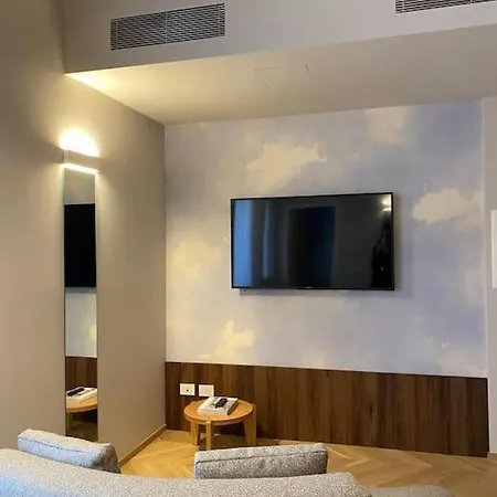 New And Modern Flat - San Vittore Washington